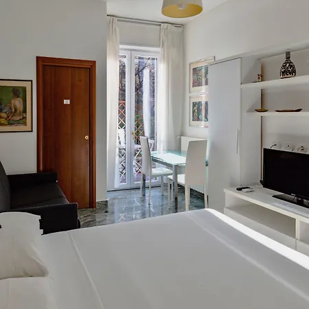 招待所 艾洛行政套房旅馆 3*